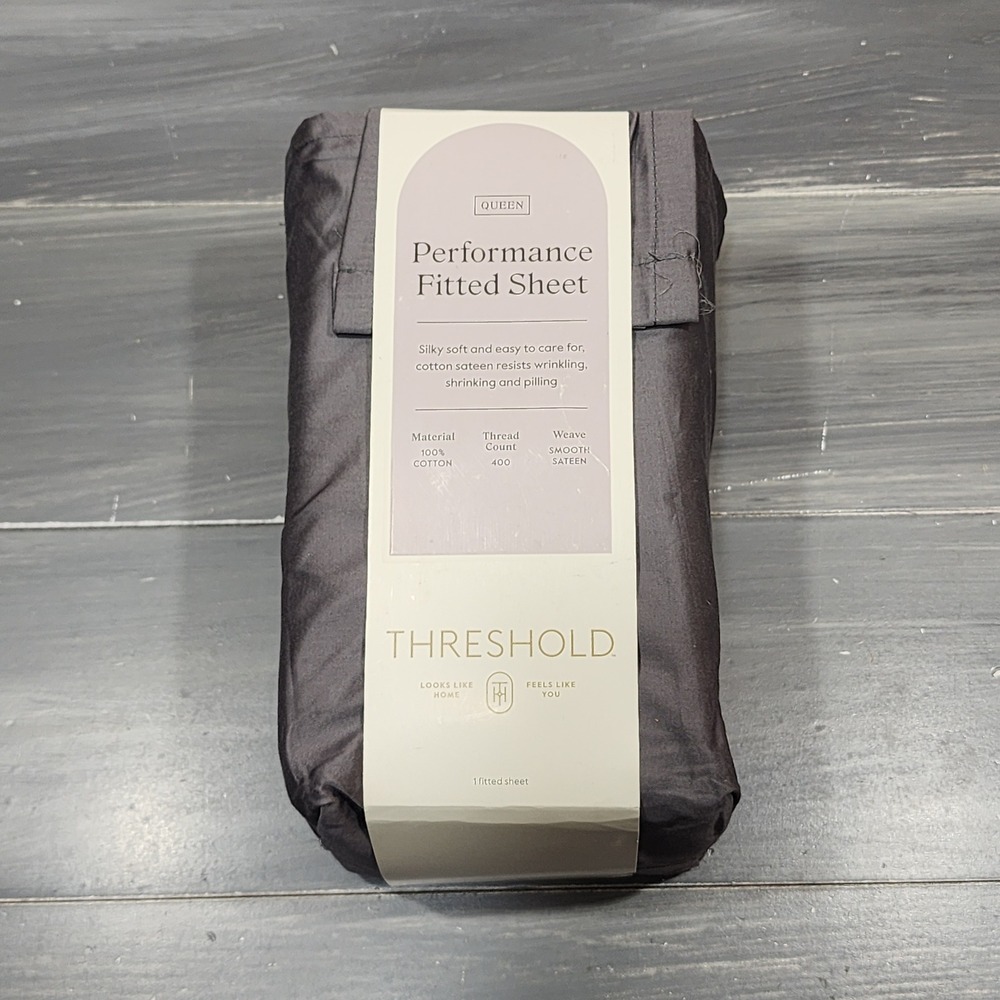 Threshold Queen Performance Fitted Sheet Smooth Sateen 400 TC Cotton Gray